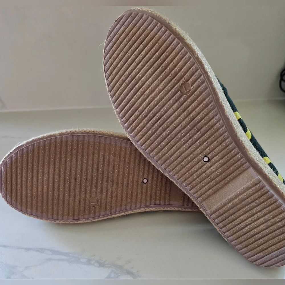 NCAA Women's Oregon Ducks Espadrille Canvas Slip On Shoes Large New‎ With Tag